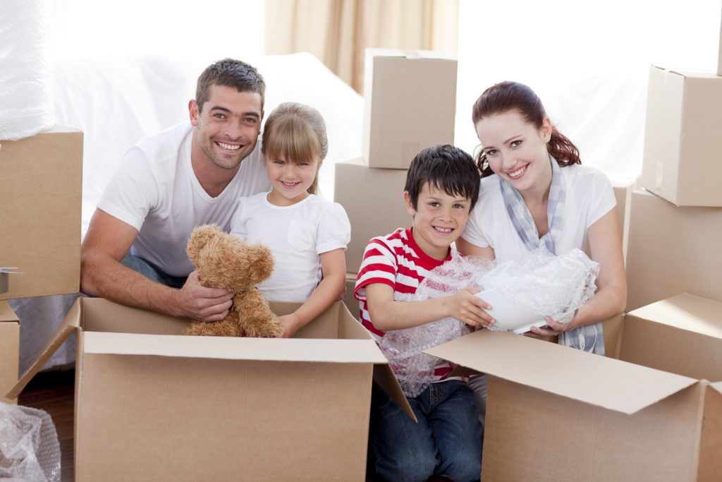 6 Never-miss Tips While Moving With Kids