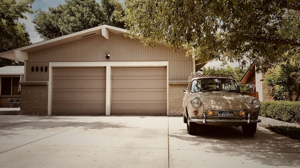 8 Ways to Visually Improve Your Garage That You Might Not Have Considered